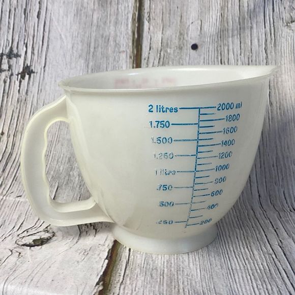 Tupperware Kitchen Vintage Tupperware 8 Cup Measuring Pitcher